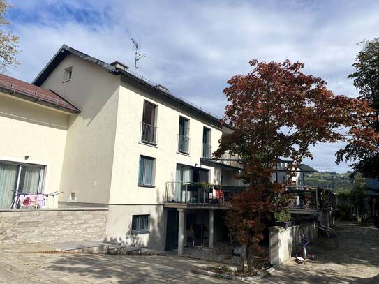 Perfektes Renditeobjekt in Salzburg: Luxuriöses Mehrfamilienhaus mit 9 Zimmern, Garten & Garage