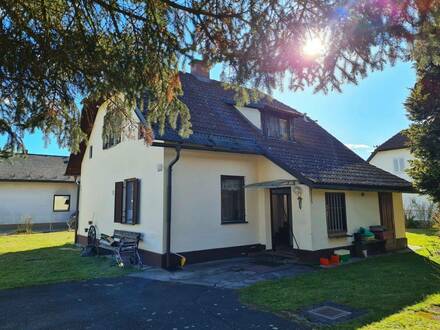 Leistbares, solides Einfamilienhaus in optimaler Lage für Familien in Klagenfurt mit ca. 830 m² Grund