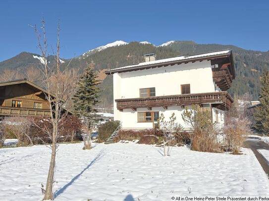 Wohnhaus mit drei getrennten Wohnungen im Zugspitzgebiet