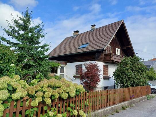 Schönes Einfamilienhaus zu verkaufen