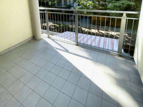 Ruhiger 3 ZIMMER-NEUBAU + West-Balkon 6,5m² + extra Küche möbliert + Lift + nähe Hauptbahnhof!