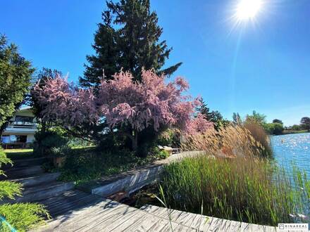 Seevilla südlich von Wien | Jeden Tag Urlaub | Direkter Seezugang | Eigengrund (ca. 978 m²) | Wellnessbereich mit Seebl…