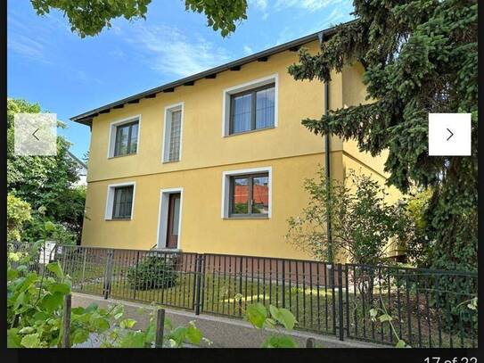 Einfamilienhaus mit 5 Zimmern, Balkon und Garten 500m2