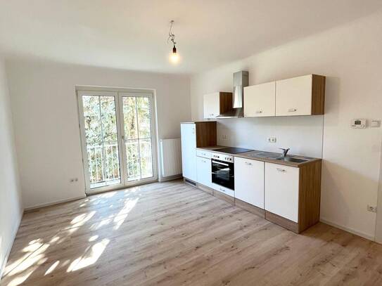 Charmante 2-Zimmer Wohnung mit Balkon - frisch renoviert & zentral in Nähe zum Hauptplatz Korneuburg gelegen!