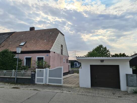 kompaktes Haus mit Ausbaumöglichkeit, Garage und idealer Gartengröße