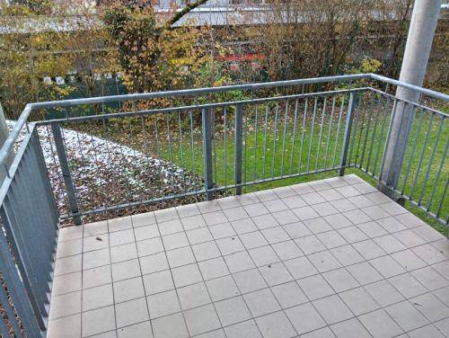 3 ZIMMER-NEUBAU + West-Balkon 7m² + extra Küche möbliert mit Fenster + Lift + neben TU-Inffeld!