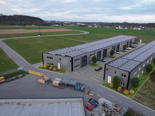 RESERVIERT! HALLE SUCHT SCHRAUBER! FE BUSINESS PARK REGAU, der neue Standort für deine Hobbywerkstatt von 44 - 224 m² F…