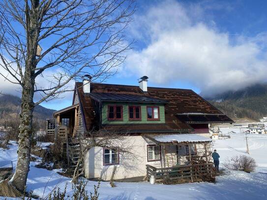 FAISTENAU: Romantisches Hideaway mit schönem Garten