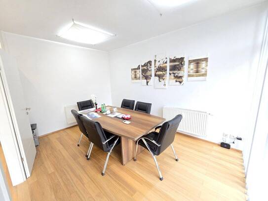 Schönes und modernes Büro/Praxis in Salzburg zu verkaufen