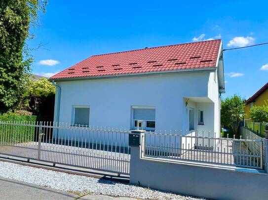 Wohnhaus mit Anbau und Pool in Graz