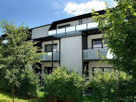 Ruhige, sonnige 4-Zimmer-Terrassen-Wohnung mit Blick ins Grüne zu vermieten