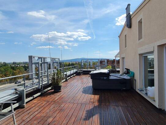 Penthouse-Wohnung mit Weitblick über Wiener Neustadt