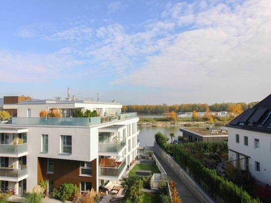 Exklusive Dachgeschoßwohnung mit Privatsteg, Bootanlegeplatz und Donaupanorama am Kuchelauer Hafen