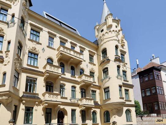 Residieren im SCHLOSS: Hochwertiger STILALTBAU in ATEMBERAUBENDEN Ambiente im COTTAGE VIERTEL!