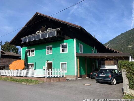 Moderniesiertes Bauernhaus in sonniger Lage