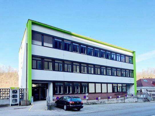Top Büro- und Gewerbeflächen von 63 m² - 553 m² im Zentrum von Lambach zu mieten