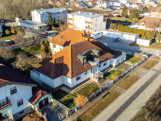 Familien-Villa mit Pool, Garten & EntwicklungsPotential