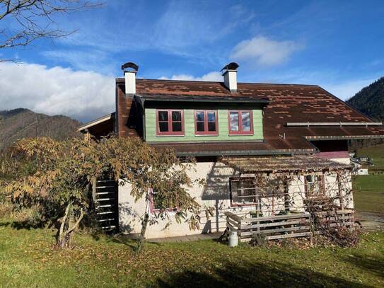 MITTEN IN DER FAISTENAU: Romantisches 2-Familienhaus mit schönem Garten