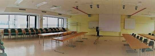 Weitläufiges Großraumbüro im Technologiezentrum Neusiedl am See
