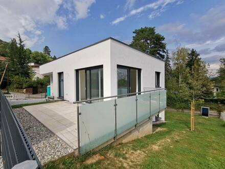 Bezugsbereiter Erstbezug - Einfamilienhaus mit traumhaftem Stadtblick!