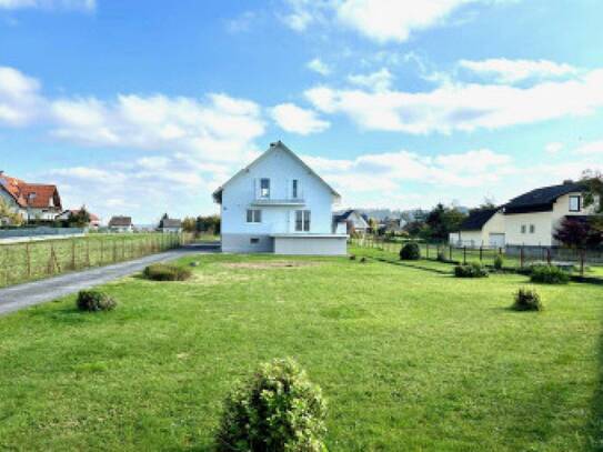 Einfamilienhaus mit zwei Garagen in Fernitz! Grundstück ca.1430m²! Erstbezug nach Sanierung! Provisionsfrei!