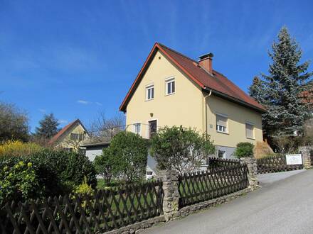 EINFAMILIENHAUS IN RUHELAGE !