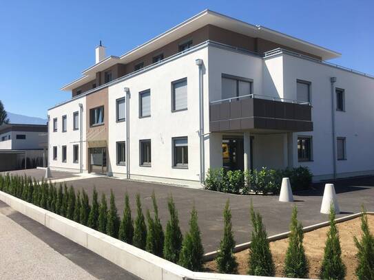 61 m2, sonnige 2 Zi Wohnung, Balkon, ruhig, zentral