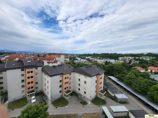 helle freundliche 3 Zimmer Wohnung mit 2 Balkone