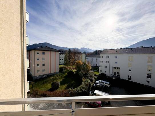 Traumhaft ausgerichtete 2 – Zimmer Wohnung mit großzügiger Loggia in zentraler Lage in Bad Ischl