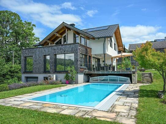 Traumhaus mit Blick auf unverbaute Wiesen