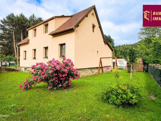 Modernisiertes Wohnjuwel in Grimmenstein - 4 Zimmer, Garten, Garage & mehr!