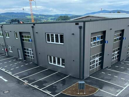 Betriebs-/Produktions- und Lagerhallen mit Büroflächen ca. 64 m² Fläche zu vermieten in St. Georgen / Attergau Nähe A1