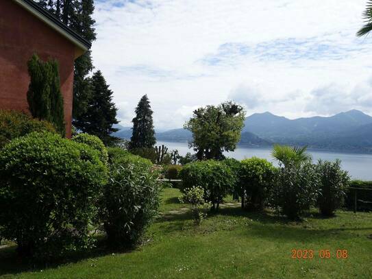 FERIENHAUS mit 2 Wohnungen am Lago Maggiore mit Bootsanlegeplatz - 28823 GHIFFA