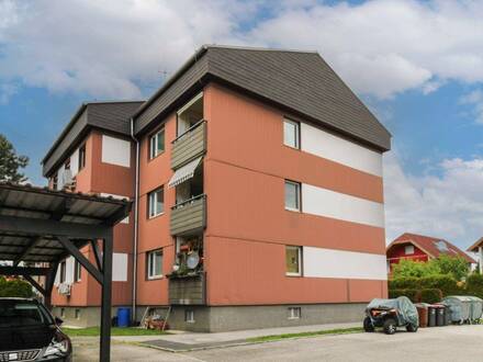 Gepflegte und gut geschnittene Loggia-Wohnung in Ruhelage mit Balkon