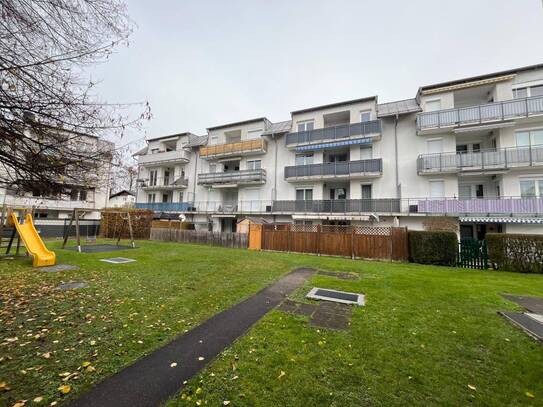 Sehr helle und sonnige 4-Zimmer Wohnung mit Balkon/Loggia, TG-Platz und Außenstellplatz 1A Lage Nähe Zentrum von Schwan…