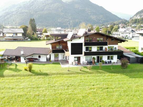 Freundliche 2-Zimmer-Wohnung mit Balkon und EBK in Kössen