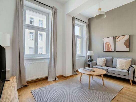 2 Zi-Altbau Wohnung frisch saniert, Nähe U1 Reumanplatz mit direkte Anbindung in der Innen-Stadt