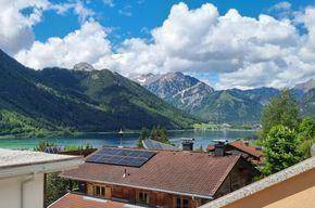 Terrassenwohnung mit Seeblick am Waldrand in Maurach am Achensee