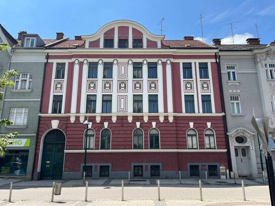 Historische Stadtvilla mit bewilligtem Erweiterungsprojekt in 1A Lage in Wels Zentrum