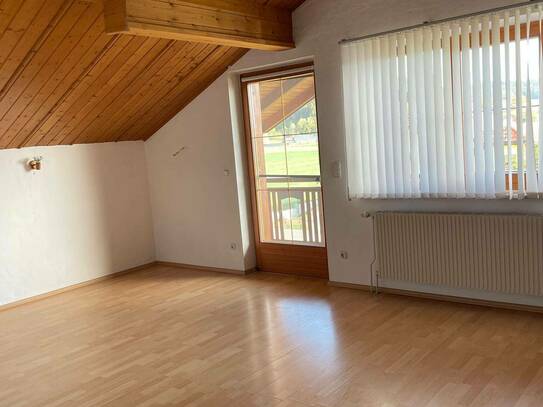 2-Zimmer-Dachgeschosswohnung mit Balkon in Stallhofen