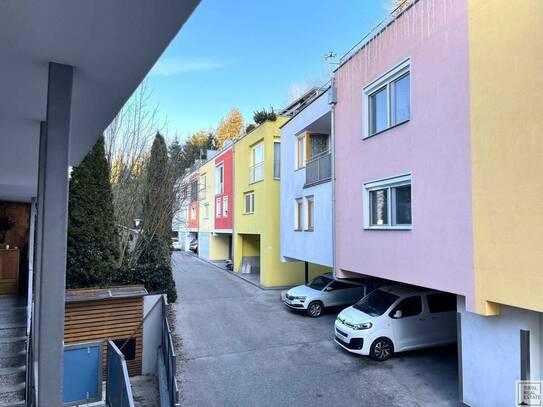 Schmuckes Reihenhaus mit sonniger Dachterrasse