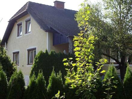 Zweifamilienhaus mit vielen Nutzungsmöglichkeiten im Zentrum von Payerbach