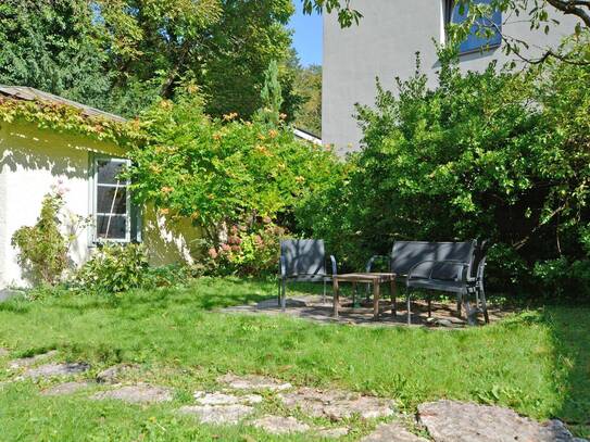 Stilvolle Wohnung in bester Lage mit dem Charme vergangener Zeiten