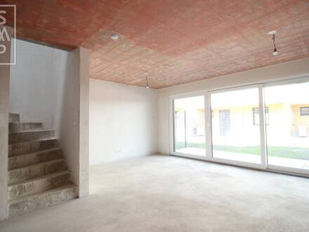 REIHENMITTELHAUS MIT GARTEN UND WÄRMEPUMPE ** INNENAUSBAU NACH IHREM GESCHMACK ** 2 STELLPLÄTZE