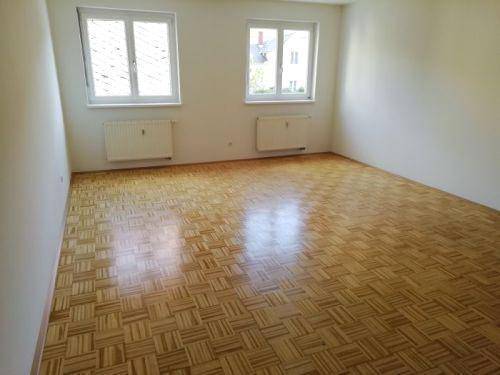 Sonniger 2 ZIMMER-NEUBAU + neue Einbauküche + Bad mit Wanne + extra WC + Lift + nähe Hauptbahnhof!