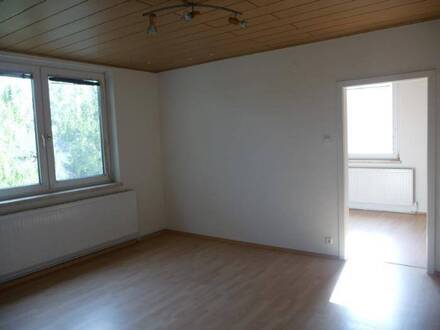Helle Wohnung in zentraler Lage