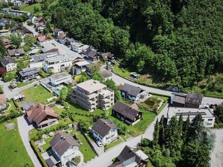 Grüne Oase in der Stadt - sehr sonnige und ruhige Wohnung mit ca. 220 m² Garten