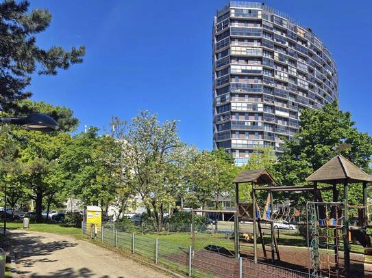 Lifestyle Appartement im Hochhaus mit atemberaubendem Panoramablick auf Stephansdom !!!