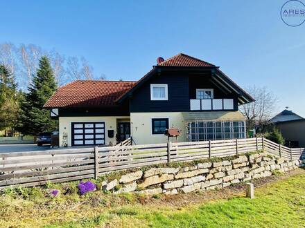 Wunderschönes Holzhaus mit tollem Garten und Sauna