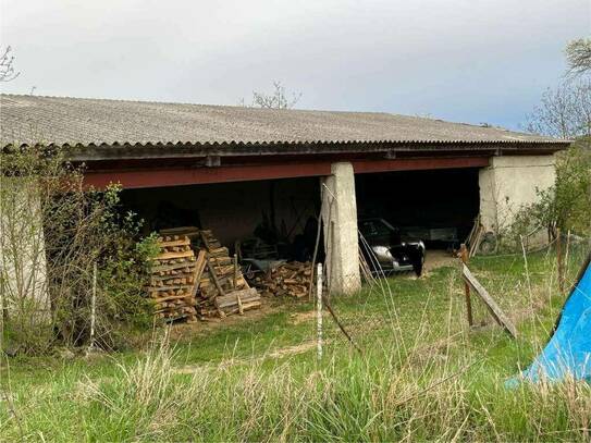 Halle/ Lagerhalle mit Garten zu verkaufen